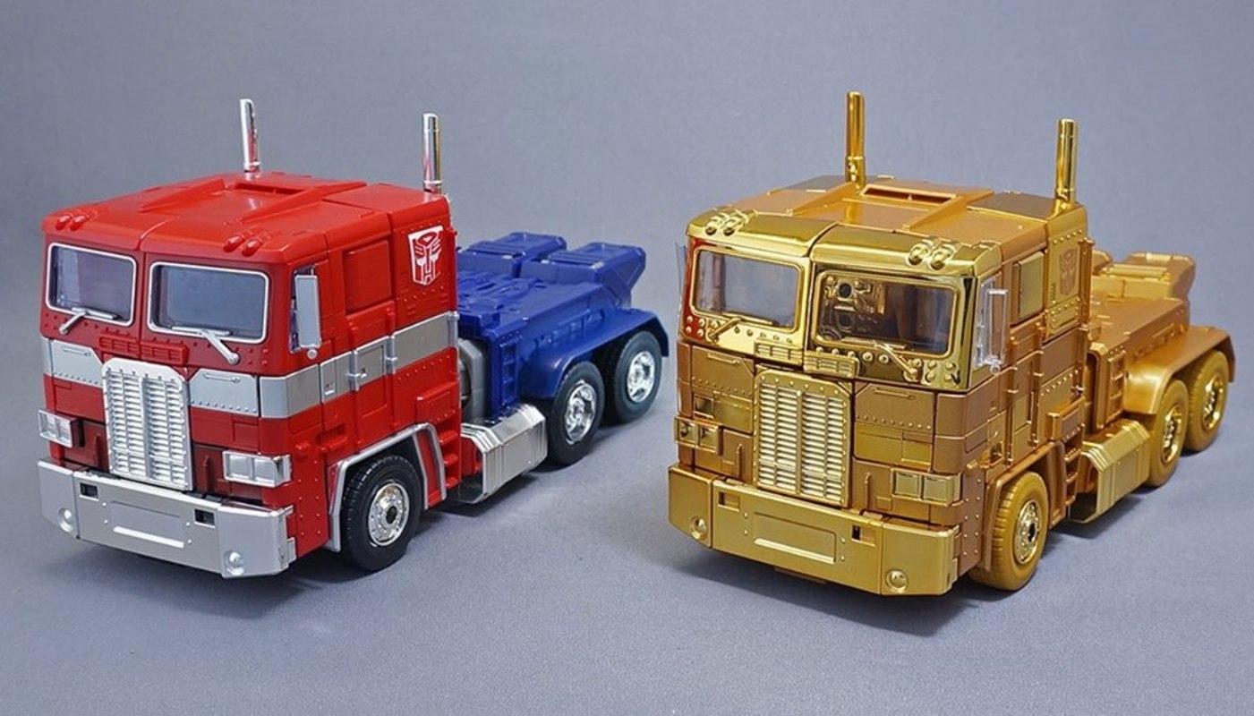 transformers masterpiece golden lagoon convoy exclusive